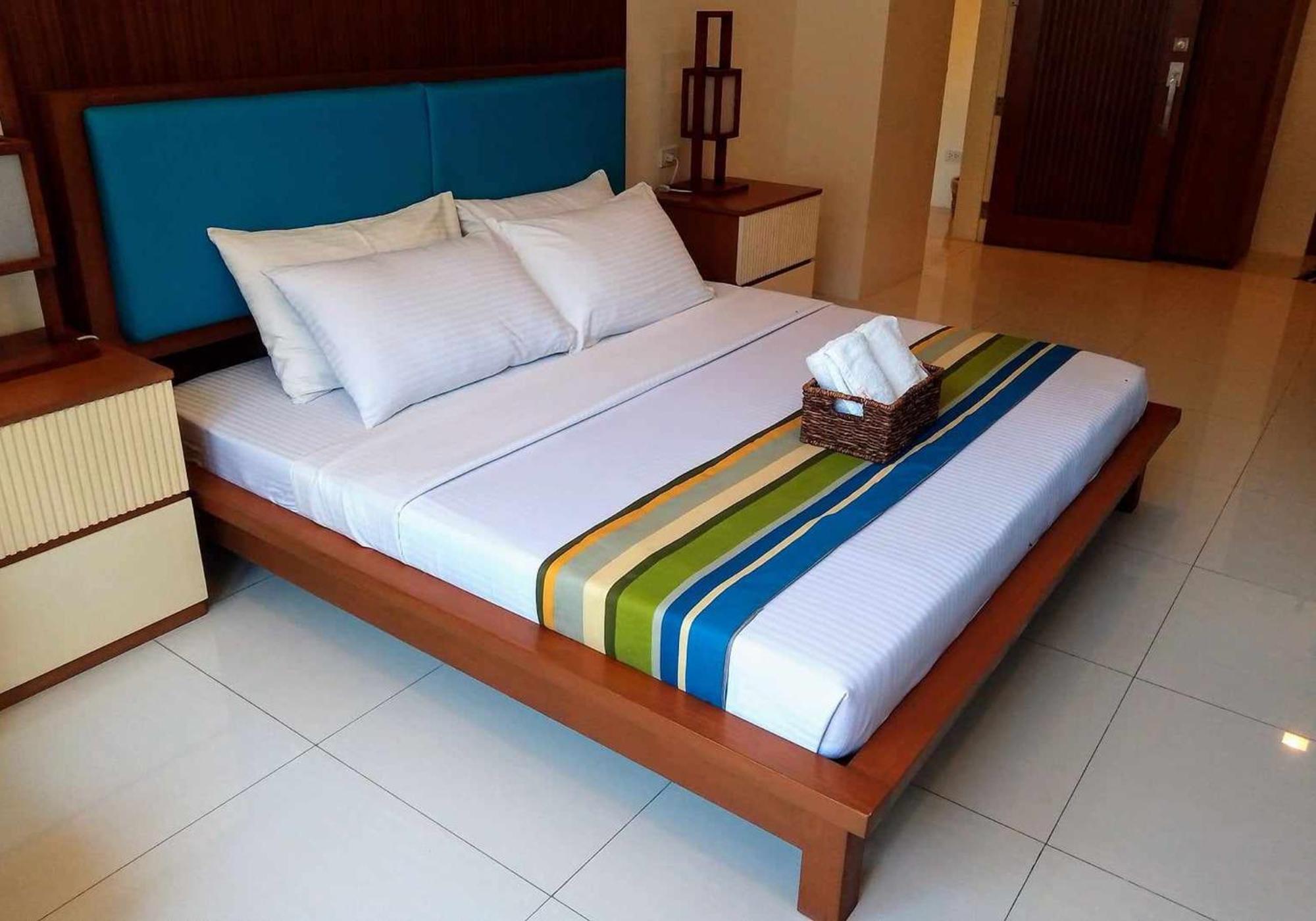 Puerto Del Sol Beach Resort And Hotel Club Bolinao Pangasinan Exterior photo