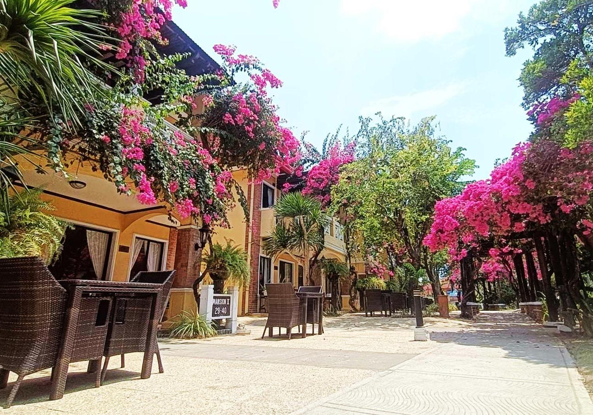 Puerto Del Sol Beach Resort And Hotel Club Bolinao Pangasinan Exterior photo